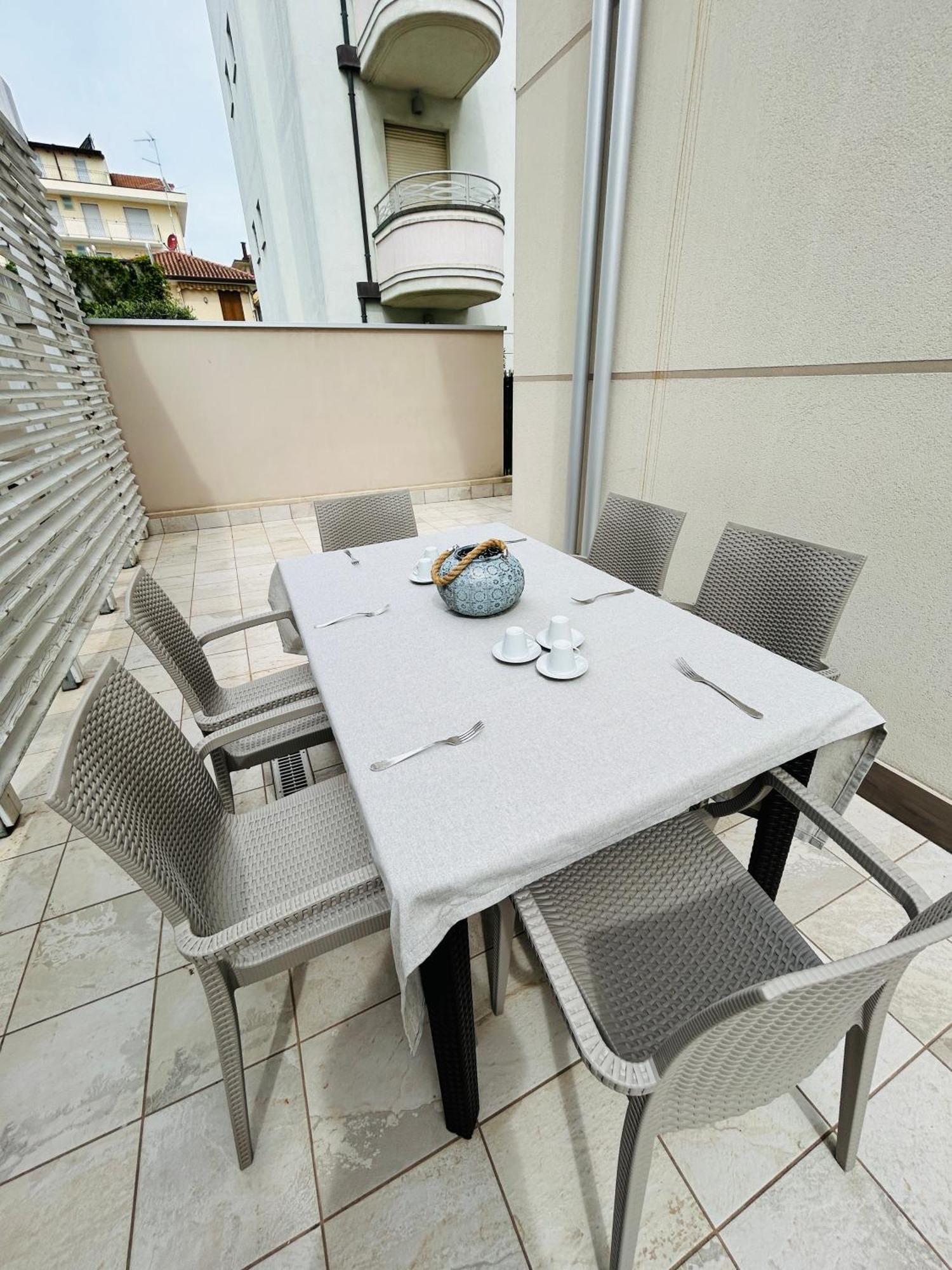 Menotti 3A-Flexrent Abissinia Appartement Riccione Buitenkant foto